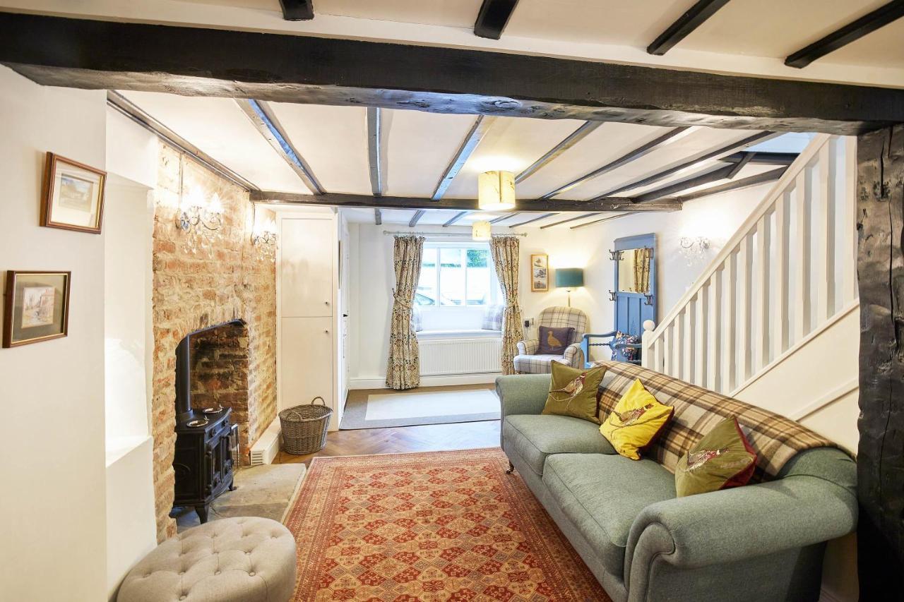 Host & Stay - Willow Cottage ヘルムスリー エクステリア 写真