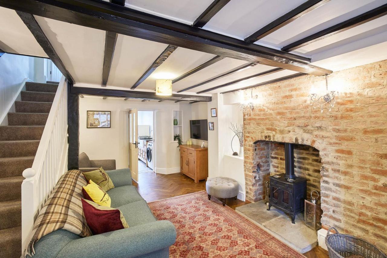 Host & Stay - Willow Cottage ヘルムスリー エクステリア 写真